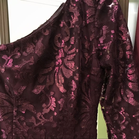 Dress - Picture 2 of 4